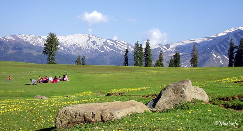 Places to Stay in Gulmarg